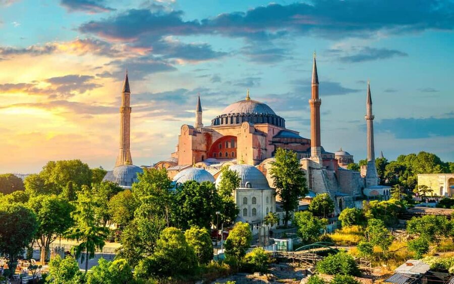 Istanbul: Old City And Bosphorus Bus Tour with Lunch - Balat and Fener Neighborhood Walks (The Part You Remember)