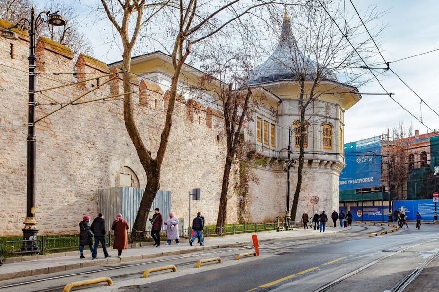 Istanbul: Two Continents Evening Bus Tour with Commentary - What’s included (and what that means for your day)