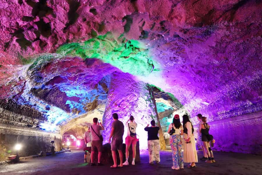 Jeju EAST Course : UNESCO (Seongsan-ilchulbong) BUS TOUR - The guide quality is the hidden advantage (Chloe, Sam, Steven)