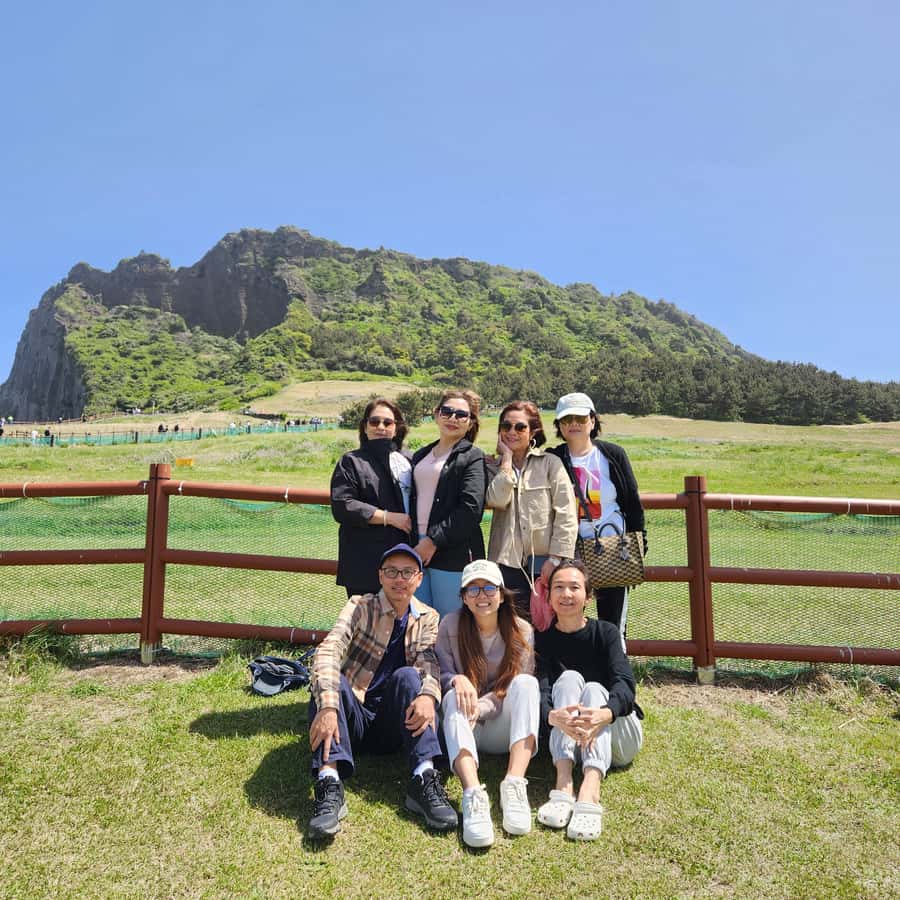 Jeju EAST Course : UNESCO (Seongsan-ilchulbong) BUS TOUR - Stop 2: Haenyeo Museum for context before the hike