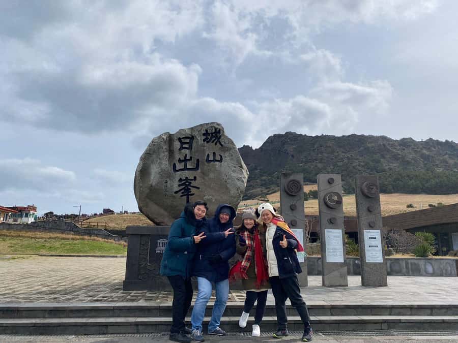 Jeju EAST Course : UNESCO (Seongsan-ilchulbong) BUS TOUR - Stop 4: Ilchul Land for lava tube geology and plants