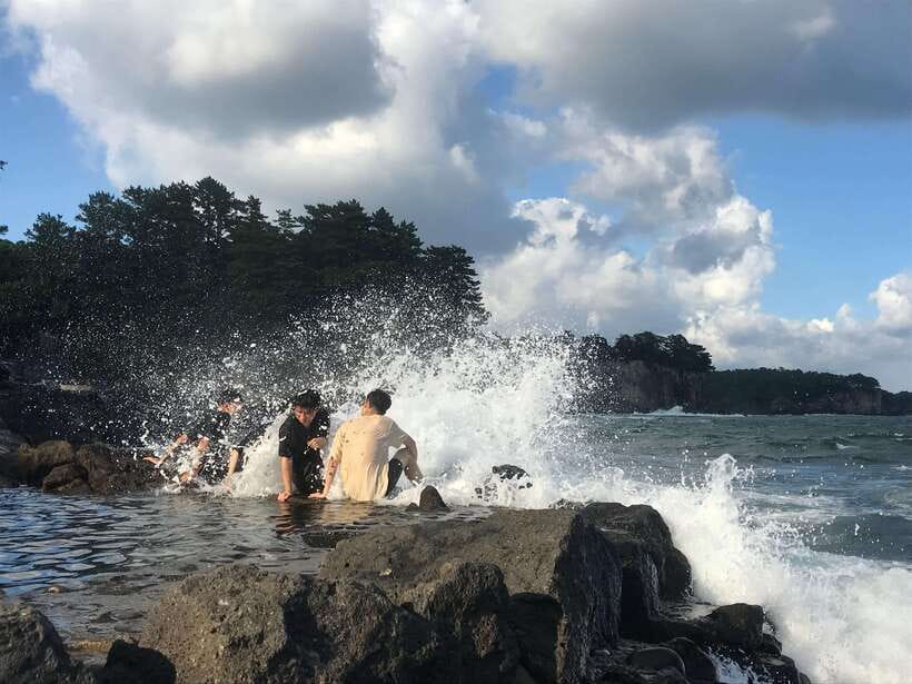 Jeju: East of Jeju Island Bus Tour from Seogwipo City - The haenyeo Museum and spotting women along Jongdal-ri