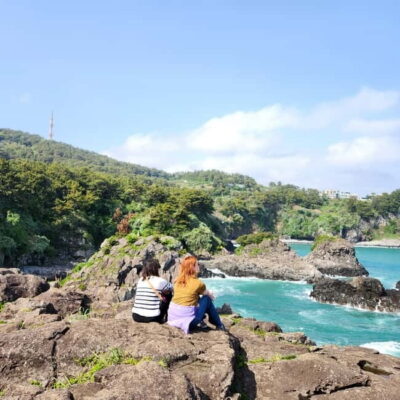 Jeju Southern: Mt.Hallasan and UNESCO Geopark Bus Tour - Getting Picked Up and Staying on Schedule