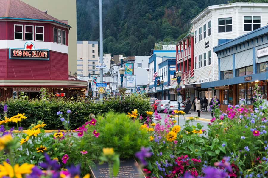 Juneau: City Highlights Bus Tour - Overstreet Park: whale sculpture, a water fountain, and Gastineau Channel drama