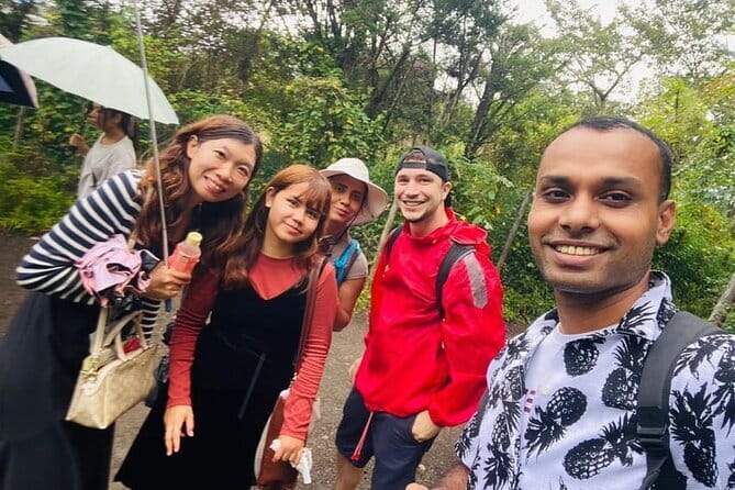 Kamakura Great Buddha and Enoshima with hotel Pickup small group - A stress-free shuttle day: pickup, meeting point, and pacing