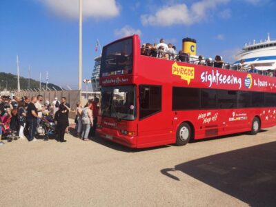 Katakolo: Pyrgos and Katakolo Hop-on Hop-off Bus Tour - The Ride to Pyrgos: Using the Bus Time Instead of Losing It