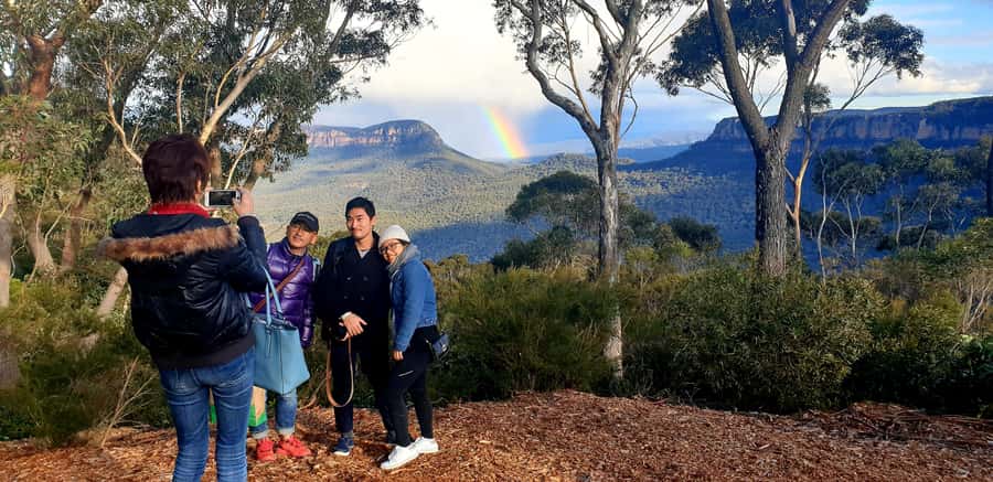 Katoomba: Blue Mountains Full-Day Hop-On Hop-Off Bus Tour - Leura Village plus the waterfall route: Gordon Falls, Olympian Rock, and Pool of Siloam