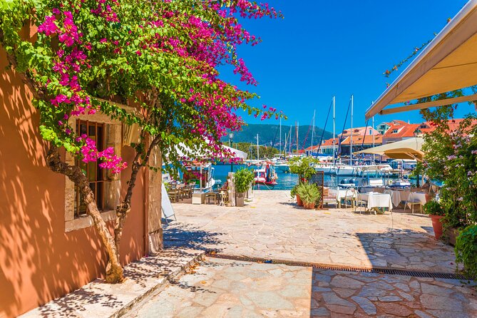 Kefalonia Island Bus Tour- Wine Tasting, Melissani & Fiscardo - Key reasons this tour works