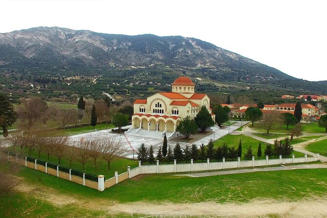 Kefalonia Island Bus Tour- Wine Tasting, Melissani & Fiscardo - Fiskardo: two hours for lunch on your own and real wandering time