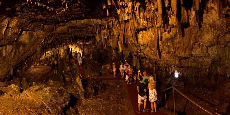 Kefalonia: Island Sightseeing Bus Tour with Hotel Transfer - Key highlights worth planning around