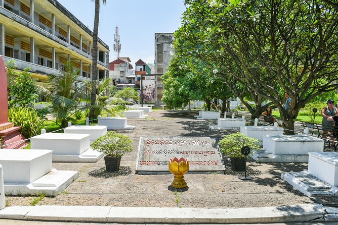 Killing Fields and Prison S21 Bus Tour - Hotel Pickup, Meeting Points, and Avoiding the Classic Time Crunch