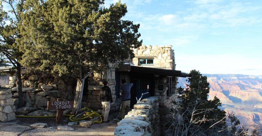 Kingman: Grand Canyon National Park South Rim Bus Tour - From Kaibab to the South Rim: your first major canyon window