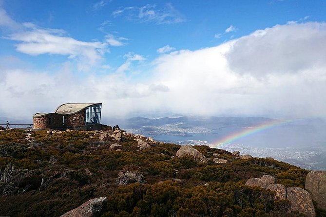kunanyi/Mt Wellington Tour & Hobart Hop-On Hop-Off Bus - Guides, commentary, and the difference between good and great
