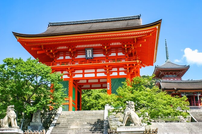 Kyoto 1 Day Golden Route Bus Tour - Kyoto Handicraft Center: the shopping breather