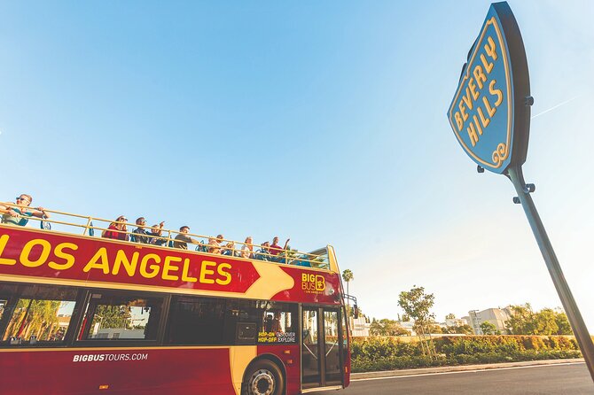 LA: Celebrity Homes and Lifestyle Tour and Hop-on Hop-off Tour - TCL Chinese Theatre and Rock Walk: where the Hollywood vibe becomes literal