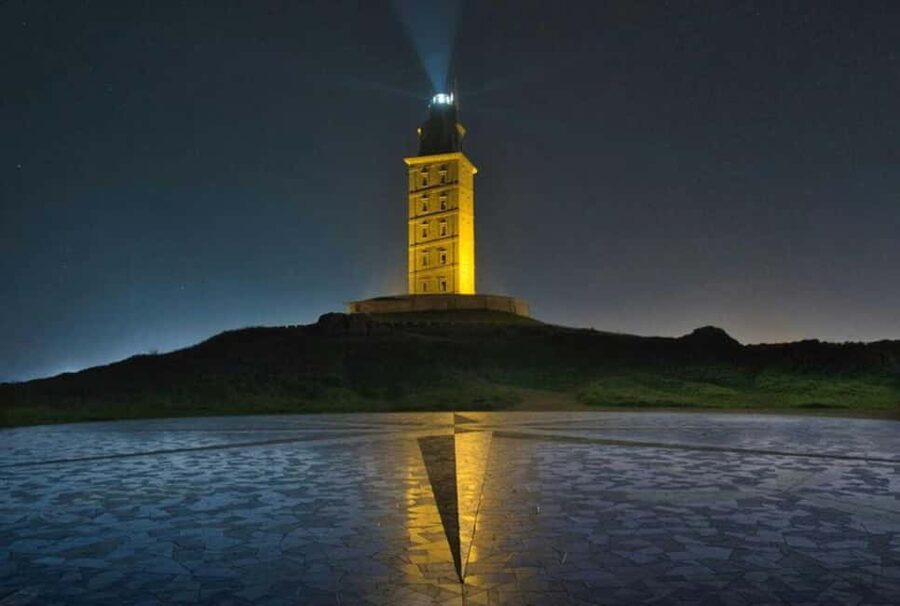 La Coruna: Sightseeing Bus Tour for Cruisers - The long promenade to the Tower of Hercules: the big scenic payoff