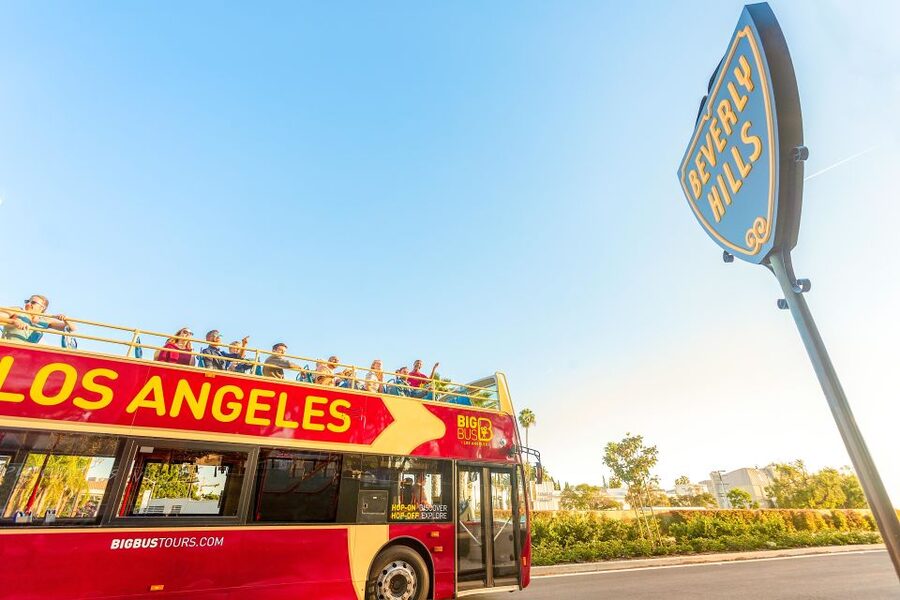 LA: Hop-on Hop-off Tour by Open-top Bus with 19 Stops - Getting between routes: transfers and the beach shuttle schedule
