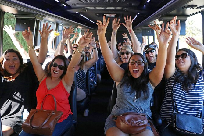 LA: TMZ Celebrity Tour and Big Bus Hop-on Hop-off Tour - What You’re Really Getting: TMZ Guide + 1-Day Big Bus Pass