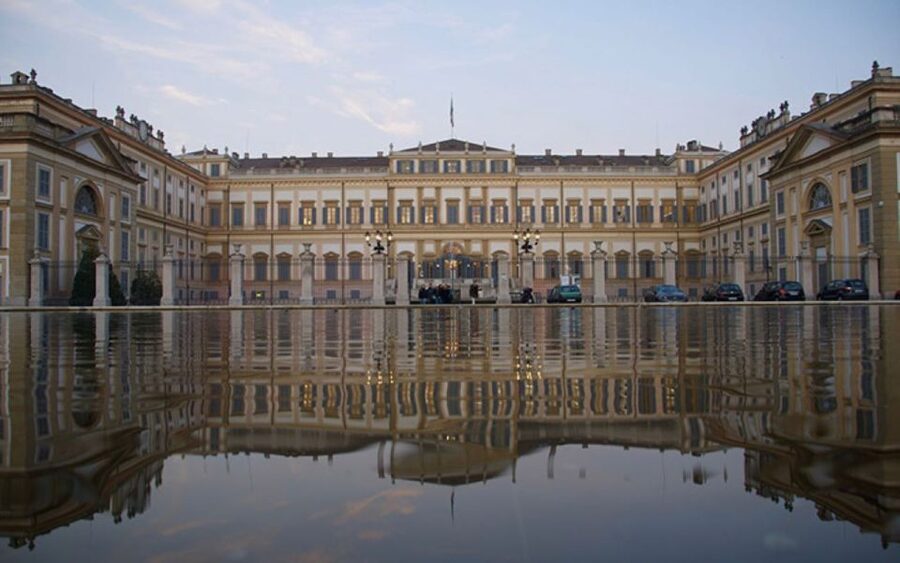 La Venaria Reale Entry Ticket and Hop-on Hop-off Bus Tour - The Baroque Rooms That Make Venaria Feel Like a Stage Set