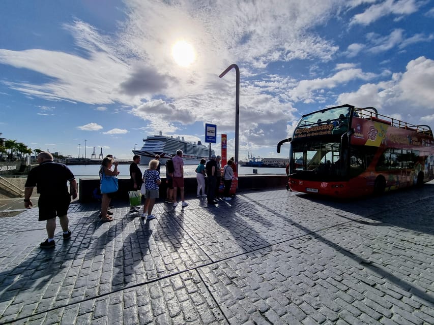 Las Palmas: City Sightseeing Hop-On Hop-Off Bus Tour - Audio guide reality check: how to handle cutouts and broken headphone jacks