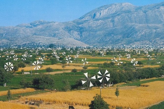 LASSITHI & KNOSSOS CRETE, full day professional guided coach tour - Pottery and craft culture: why this stop matters even if you’re not a collector