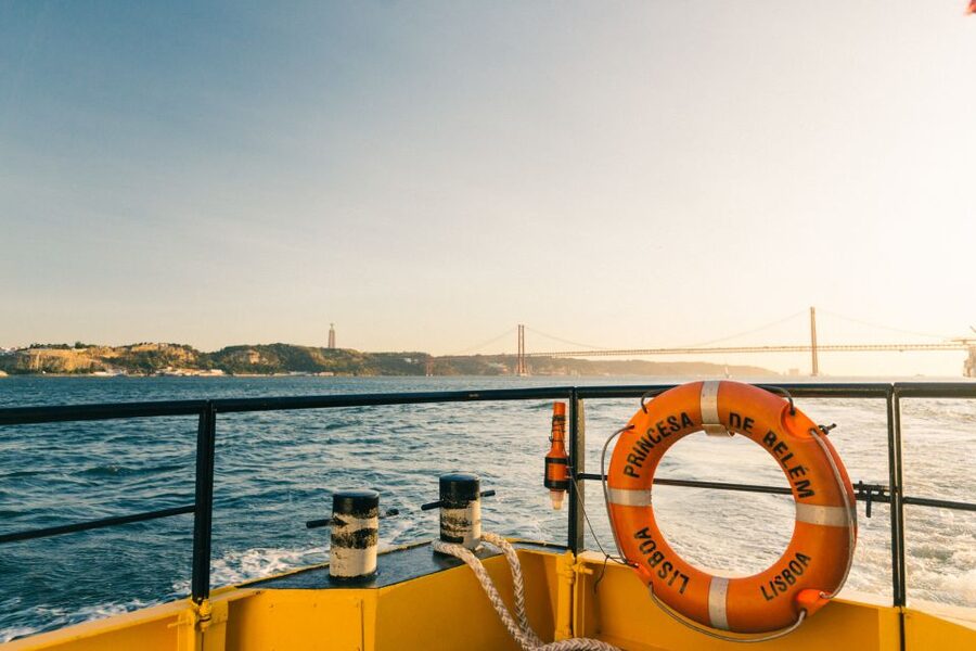 Lisbon: Boat Tour Ticket and Hop-on Hop-off 48-Hour Bus. - 48 Hours of Lisbon by Double-Decker and Tagus Boat