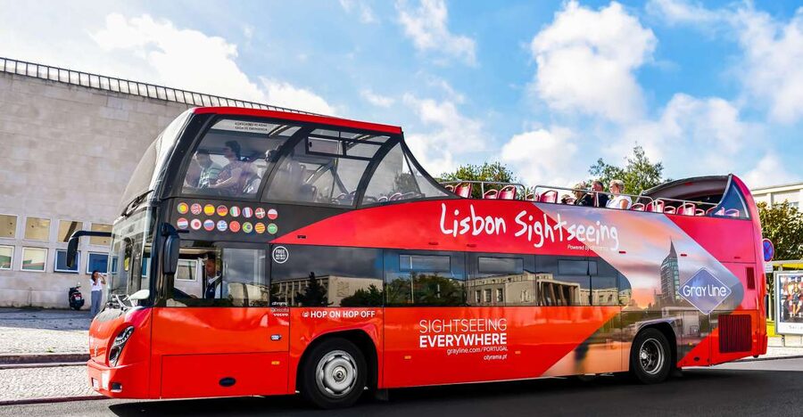 Lisbon: Hop-On Hop-Off Bus Tour - Getting on at Marquês de Pombal: start smart, save steps