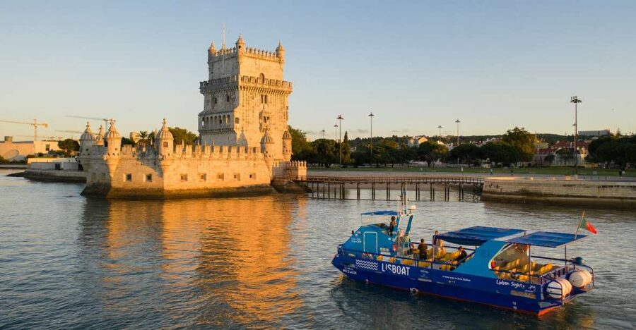 Lisbon: Sightseeing Boat Tour with Hop-On Hop-Off Option - The water route: from Terreiro do Paço to major Belém icons