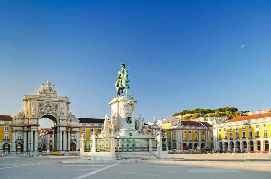 Lisbon: Tuk Tuk Hop-On Hop-Off Tour - Electric comfort plus real driver insights (the stuff you’ll actually remember)