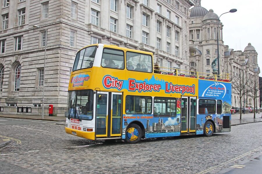 Liverpool: Beatles Explorer Bus Tour Ticket - Penny Lane and Strawberry Field: where your photos actually work