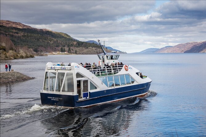 Loch Ness and the Highlands Experience Bus Tour from Edinburgh - Edinburgh to the Stirling and Wallace area: setting the stage for the Highlands