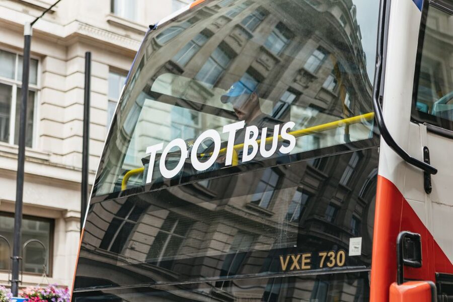 London: Children's Open Top Bus Tour - Live kid-friendly guides: why the commentary matters more than you think