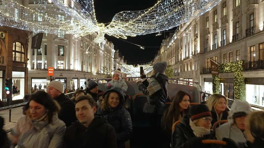 London: Christmas Lights Bus Tour With Live Guide - Regent Street Angels and Oxford Street Stars: Where the Photos Happen