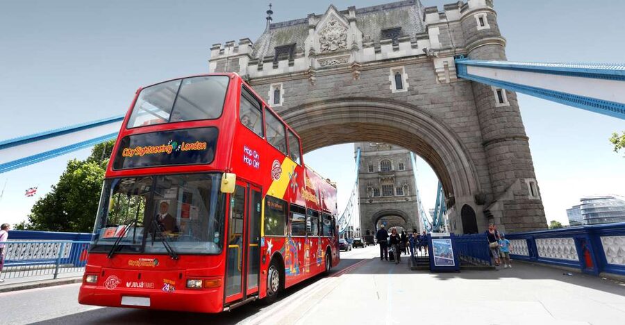 London: City Sights Hop-On Hop-Off Bus & Bookable Extras - Audio and Headphones: How the Commentary Helps You Actually Learn the City