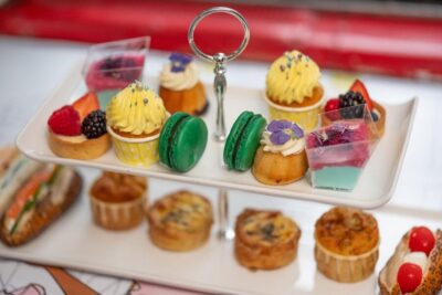 London: Gin and Afternoon Tea Bus Tour with Audio Guide - The gin tasting part: what you’ll actually get