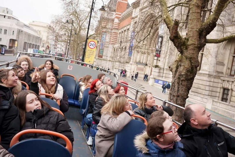 London: Golden Tours Gray Line Hop-on Hop-off Bus Tour - Free walking tours: when to add them without messing up your day