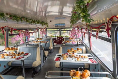 London: Great British Afternoon Tea Bus Tour - Boarding at Embankment (Stop 40b) and Settling In
