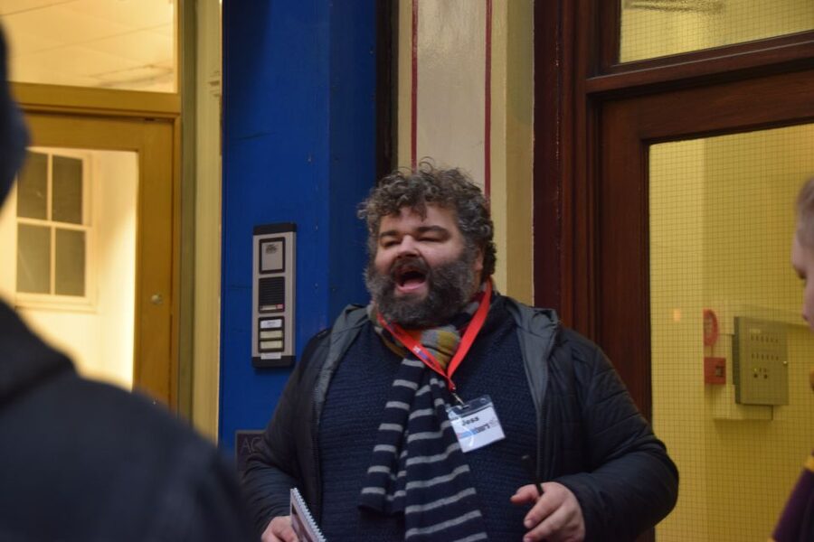 London: Guided Harry Potter Bus Tour of Locations - The Guide Factor: Humor, Film-Making Clues, and Extra London Facts