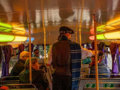 London: Harry Potter Film Locations Sightseeing Bus Tour - Hogwarts House selection and an on-bus Harry Potter quiz