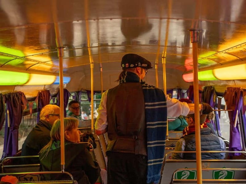 London: Harry Potter Film Locations Sightseeing Bus Tour - Hogwarts House selection and an on-bus Harry Potter quiz