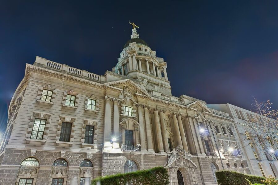 London: Jack The Ripper and Sherlock Holmes Bus Tour - The Victoria Coach Station start: get on fast, plan for dark