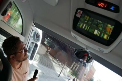 London: James Bond Small Group Mini Coach Tour - Starting at Blackfriars: a simple meeting point that actually helps