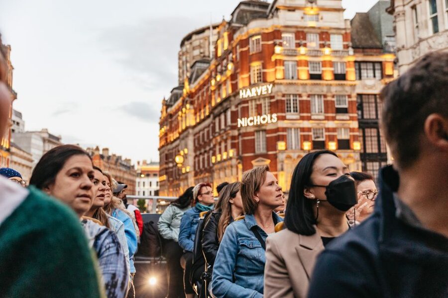 London: London by Night Sightseeing Open-Top Bus Tour - Getting on board at Green Park: your easiest London night start
