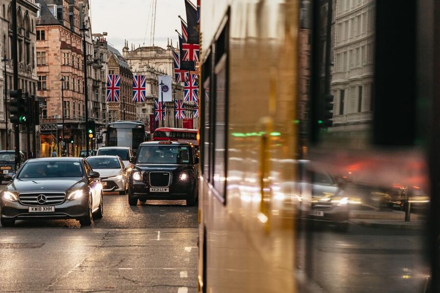 London: London by Night Sightseeing Open-Top Bus Tour - Wellington Arch to Royal Albert Hall: the skyline wakes up