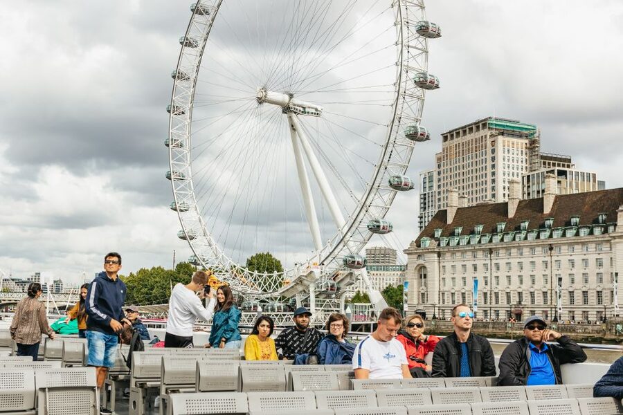 London: London Eye, River Cruise, & Hop-on Hop-off Bus Tour - The Thames River Cruise: A 40-Minute Reset Between Westminster and Tower