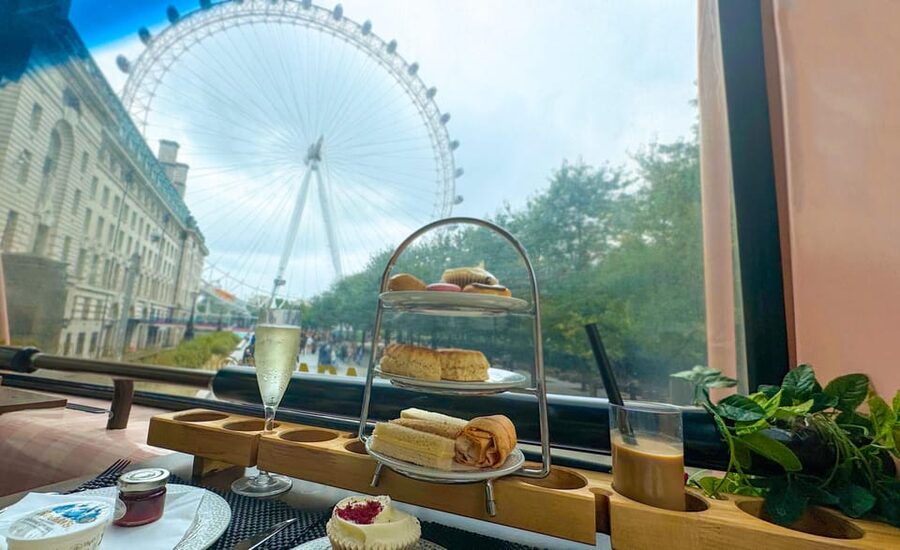 London: Taylor Swift-Inspired Afternoon Tea Bus Tour - Food choices, allergies, and dietary needs