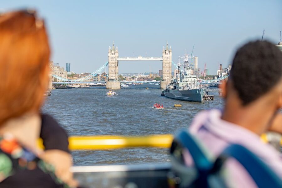 London: Tootbus Hop-on Hop-off (Optional River Cruise) - Who this hop-on hop-off bus is best for