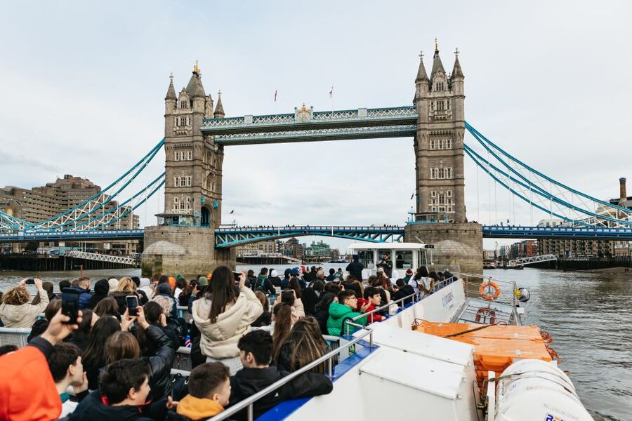 London: Tootbus Must-See Hop-On Hop-Off Bus Tour with Cruise - London’s most efficient plan: bus icons first, then the river view