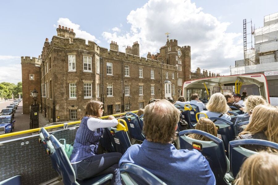 London: Tootbus Must-See Hop-On Hop-Off Bus Tour with Cruise - Family-friendly London: kids’ audio and calmer hopping