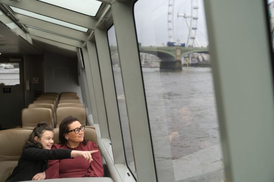 London: Uber Boat 1-Day Hop-On Hop-Off and Cable Car Tickets - Timing tips: morning calm, late-night lights, and how to avoid headaches